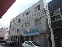 本村ビルの外観