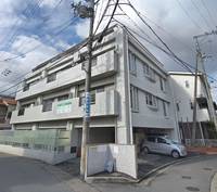 ラヴェニール忠岡の外観