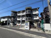 プラットホーム沢良宜の外観