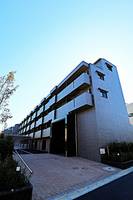 ルーブル武蔵中原参番館の外観