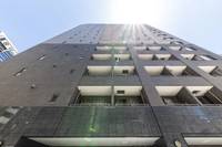 パレステュディオ新宿御苑駅前の外観