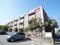 ロイヤルメゾン小豆餅の外観