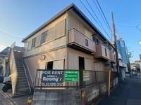 メゾン柳原A棟の外観