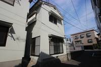 上本アパート東棟の外観