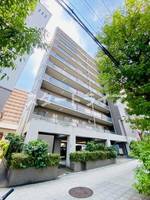 リーガル京橋の外観