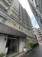 千駄ヶ谷フラワーマンションの外観