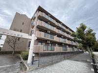 シャルム箕面の外観