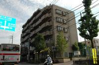 秋本ビルの外観