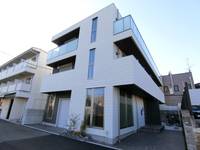 L oiseauBleu甲子園の外観