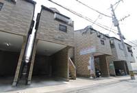 リバーロードコートの外観