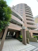 オーパスホームズ白山の外観