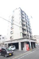 オリエンタル三萩野公園の外観