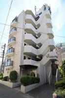 フロント新代田の外観