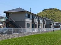 フローラ A棟の外観