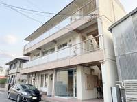 広三ビルの外観