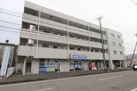 リバティプラザ新大駅前の外観