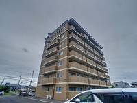 レジデンスタツミの外観