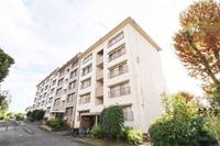 UR梨香台の外観