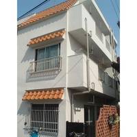 平和マンションの外観