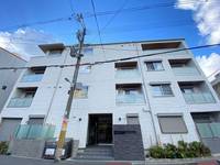 フォレナ小松の外観