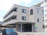 プラザ二の宮の外観