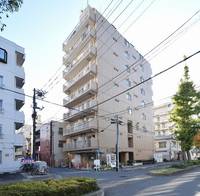 コスモスクエア大通公園の外観