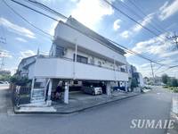 ハイツリバーサイドの外観