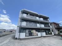 桜松ハイツA棟の外観