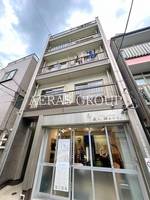 黒川ビルの外観