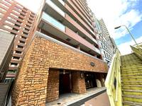 ORSUS新大阪(旧プレジオ新大阪ROUGE)の外観