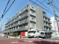ジュネス康陽の外観