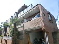 シュロス中野の外観