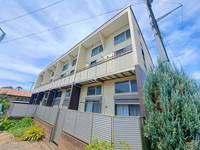 グリーゼKの外観