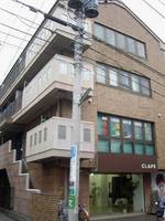 クレール・トワ杉田の外観