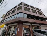 緑地野元ビルの外観