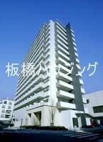 クロスレジデンス東十条の外観