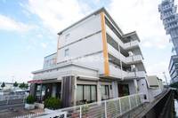 ホワイトスクエアの外観