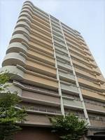 ライオンズマンション中津の外観