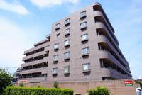 東川口ガーデンプラザ八番館の外観
