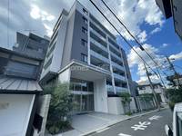 イーグルコート二条駅フロントの外観