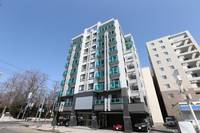 NOVA 知事公館前の外観