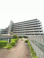 ロイヤルパレス八乙女の外観