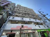 ブルグリンコート布施駅前の外観