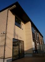 アライブ国立の外観