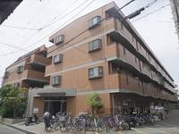 フリーダム中村の外観