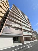 クレストコート町屋の外観