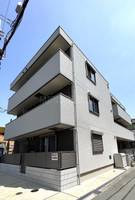 震雲マンションの外観