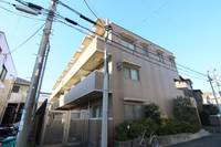 平和ハイツの外観