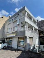 ワラヤビルの外観