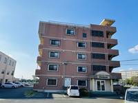 カンパーニュ・タブキの外観